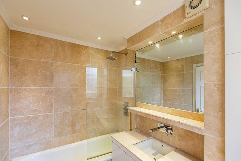 2 bedrooms apartments/flats to sale in Ifield Road, Chelsea, London-image 11