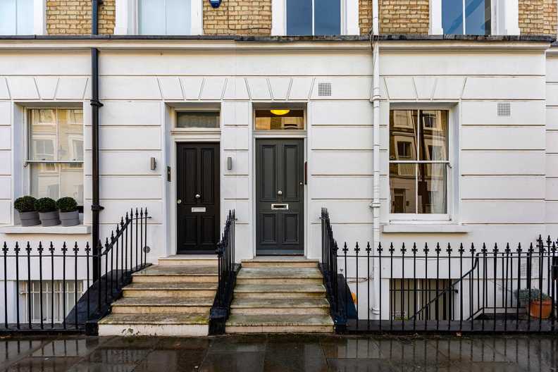 2 bedrooms apartments/flats to sale in Ifield Road, Chelsea, London-image 5