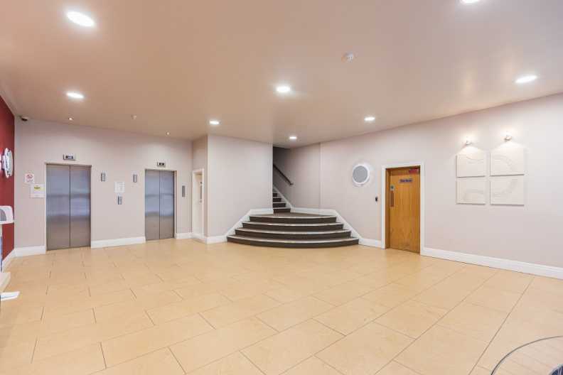 2 bedrooms apartments/flats to sale in The Boulevard, Imperial Wharf, Fulham-image 23