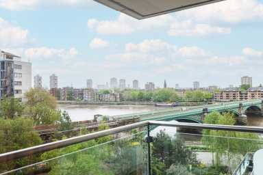 The Boulevard, Imperial Wharf, Fulham - SW6 view 5