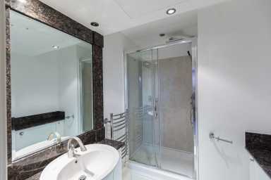 The Boulevard, Imperial Wharf, Fulham - SW6 view 6