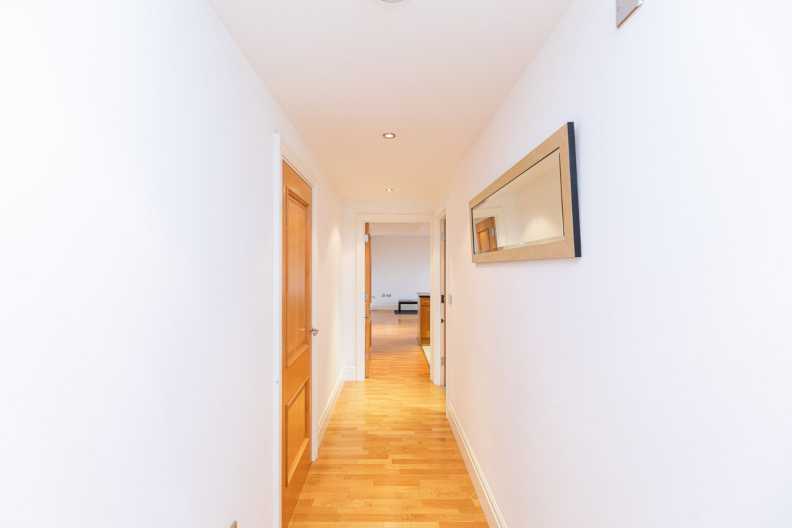 2 bedrooms apartments/flats to sale in The Boulevard, Imperial Wharf, Fulham-image 16