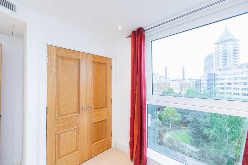 2 bedrooms apartments/flats to sale in The Boulevard, Imperial Wharf, Fulham-image 9