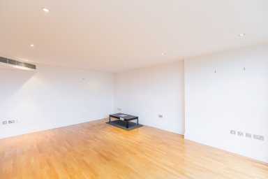 The Boulevard, Imperial Wharf, Fulham - SW6 view 17
