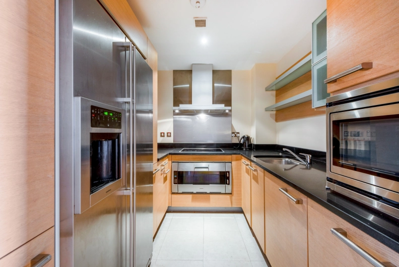 2 bedrooms apartments/flats to sale in The Boulevard, Fulham-image 11