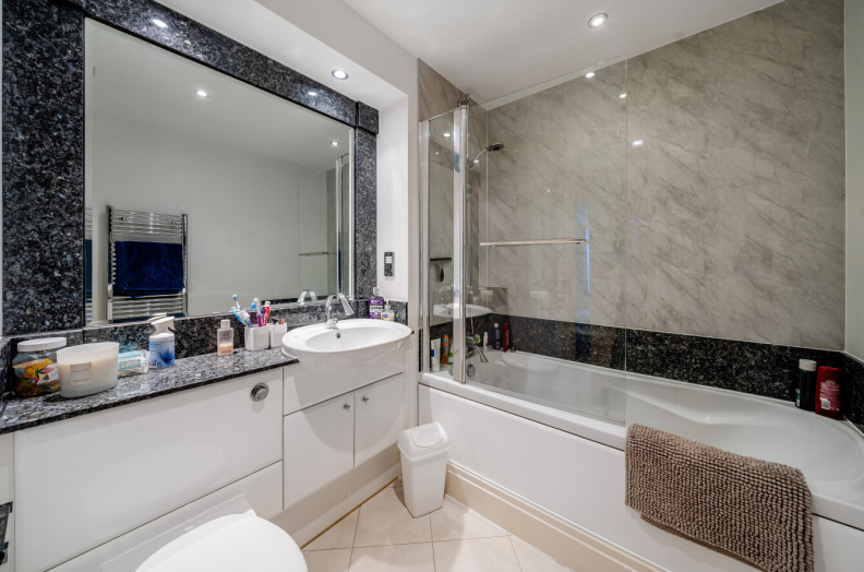 2 bedrooms apartments/flats to sale in The Boulevard, Imperial Wharf-image 7
