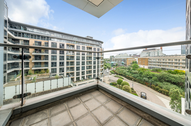 2 bedrooms apartments/flats to sale in The Boulevard, Imperial Wharf-image 9
