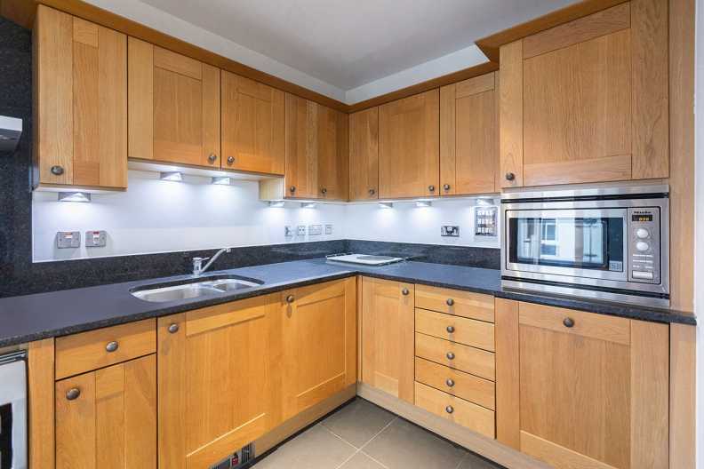 2 bedrooms apartments/flats to sale in Lensbury Avenue, Imperial Wharf-image 3