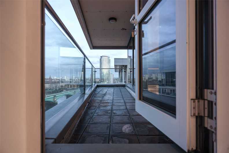 2 bedrooms apartments/flats to sale in Lensbury Avenue, Imperial Wharf-image 11