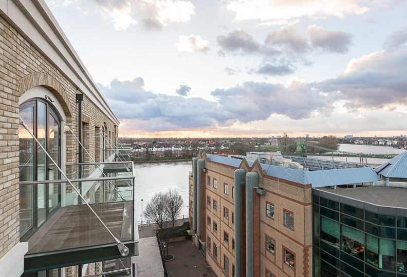 2 bedrooms apartments/flats to sale in Chancellors Road, Hammersmith, Fulham Reach-image 2