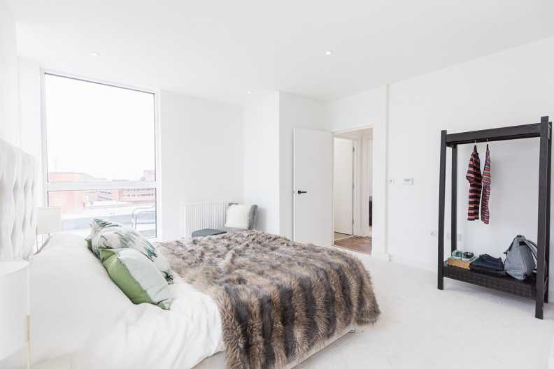 3 bedrooms apartments/flats to sale in Staines Road, Hounslow-image 30