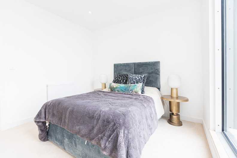 3 bedrooms apartments/flats to sale in Staines Road, Hounslow-image 8
