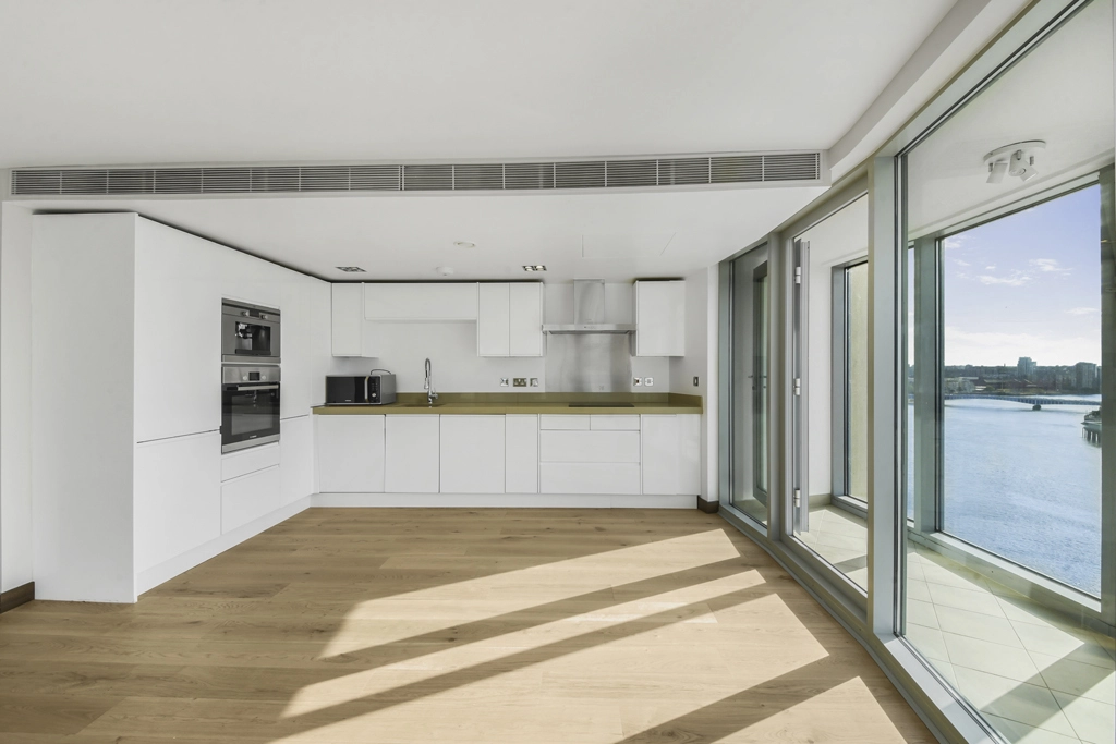 2 bedrooms apartments/flats for sale in Bridges Court Road, Battersea - SW11 view 4