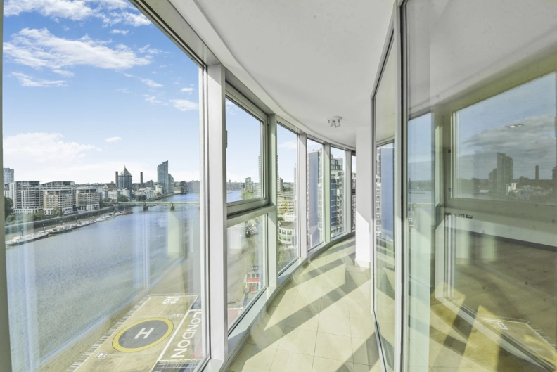 2 bedrooms apartments/flats for sale in Bridges Court Road, Battersea - SW11 view 6