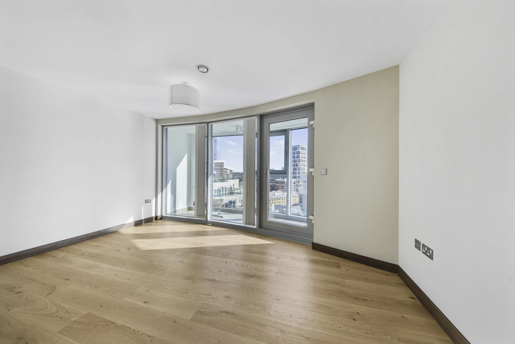 2 bedrooms apartments/flats for sale in Bridges Court Road, Battersea - SW11 view 13