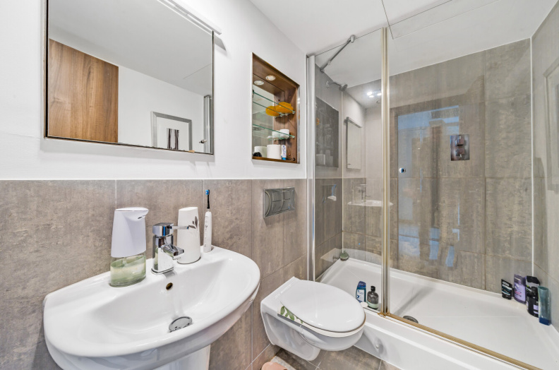 2 bedrooms apartments/flats to sale in Bridges Court Road, Battersea-image 14