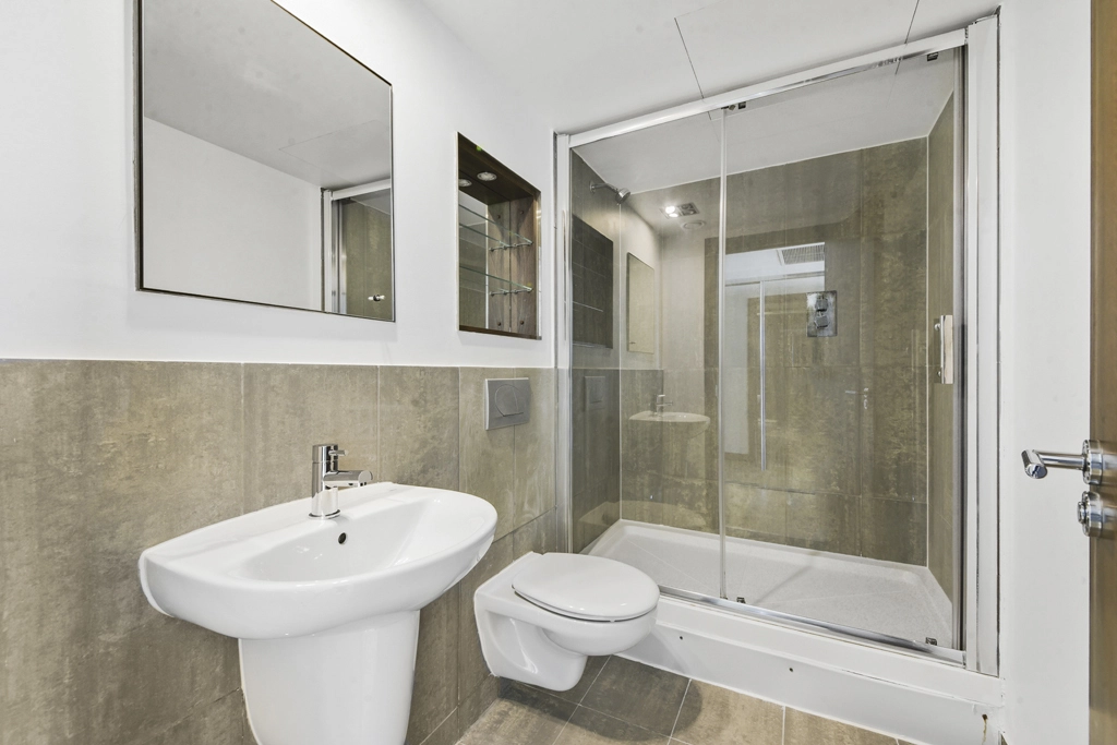 2 bedrooms apartments/flats for sale in Bridges Court Road, Battersea - SW11 view 15