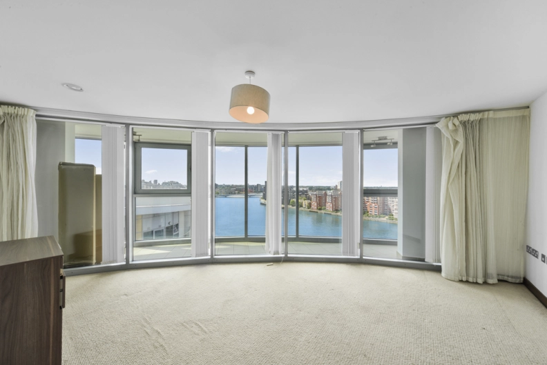 2 bedrooms apartments/flats to sale in Bridges Court Road, Battersea-image 5