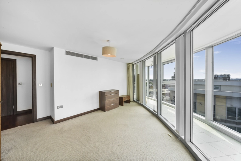 2 bedrooms apartments/flats to sale in Bridges Court Road, Battersea-image 6