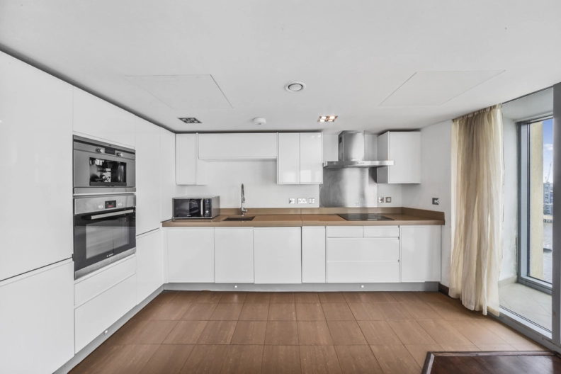 2 bedrooms apartments/flats to sale in Bridges Court Road, Battersea-image 4