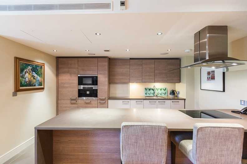 3 bedrooms apartments/flats to sale in Lensbury Avenue, Imperial Wharf-image 9