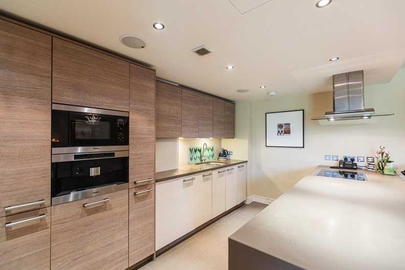 3 bedrooms apartments/flats to sale in Lensbury Avenue, Imperial Wharf-image 15