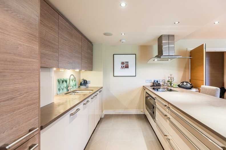 3 bedrooms apartments/flats to sale in Lensbury Avenue, Imperial Wharf-image 3