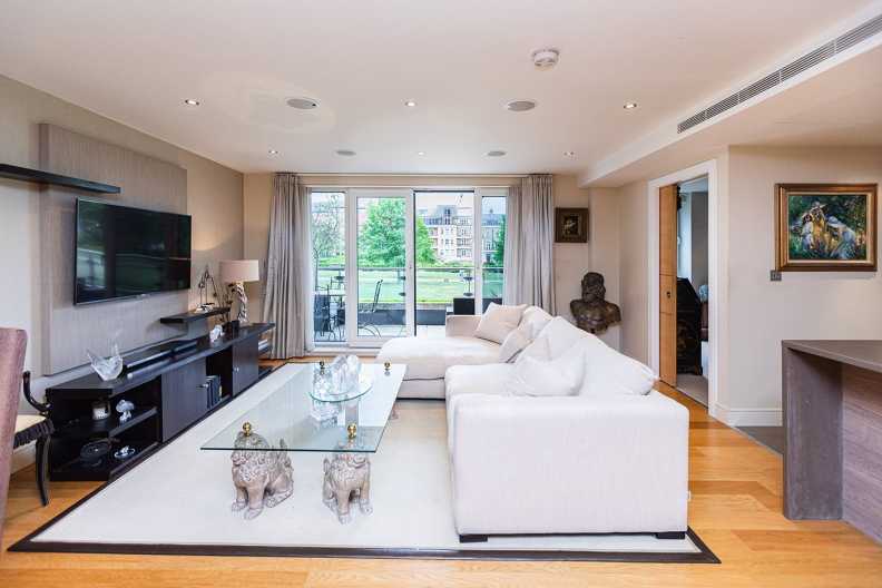 3 bedrooms apartments/flats to sale in Lensbury Avenue, Imperial Wharf-image 2