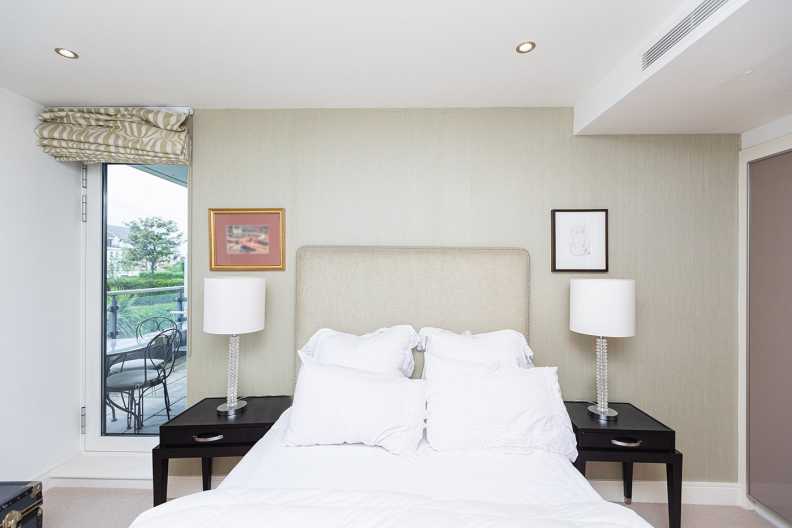 3 bedrooms apartments/flats to sale in Lensbury Avenue, Imperial Wharf-image 16