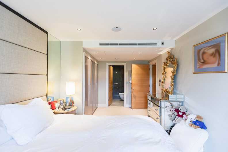 3 bedrooms apartments/flats to sale in Lensbury Avenue, Imperial Wharf-image 27