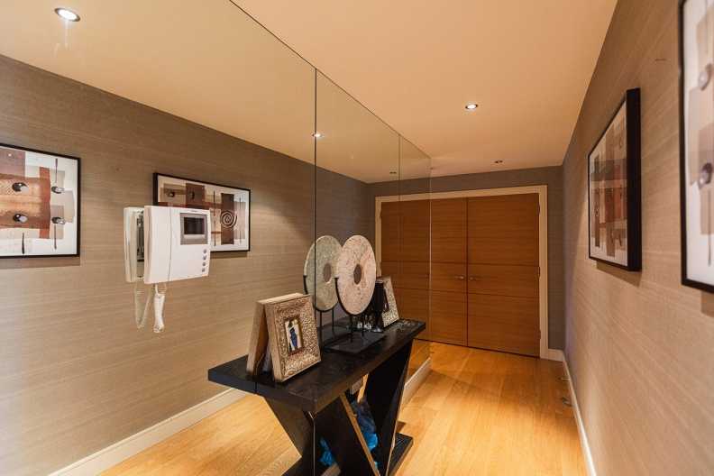 3 bedrooms apartments/flats to sale in Lensbury Avenue, Imperial Wharf-image 13