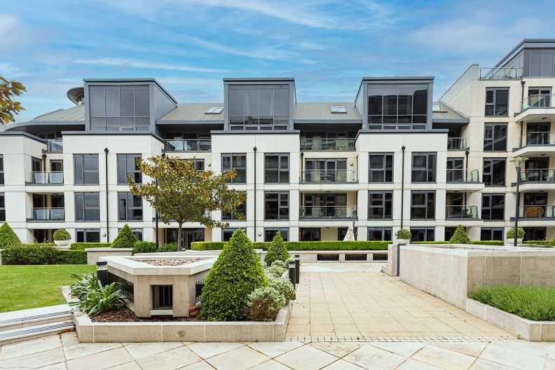 3 bedrooms apartments/flats to sale in Lensbury Avenue, Imperial Wharf-image 40