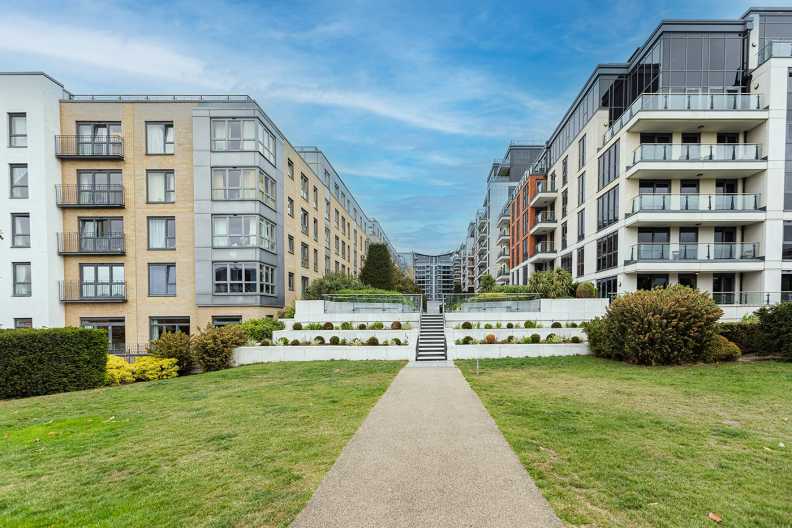 3 bedrooms apartments/flats to sale in Lensbury Avenue, Imperial Wharf-image 44
