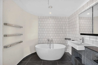 Crisp Road, Hammersmith - W6 view 6