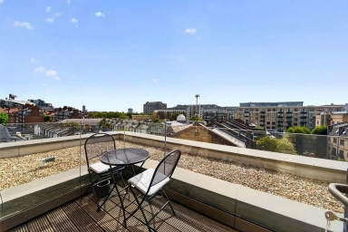 Crisp Road, Hammersmith - W6 view 7