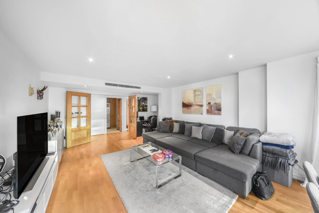 2 bedrooms apartments/flats for sale in Lensbury Avenue, Fulham - SW6 view 3