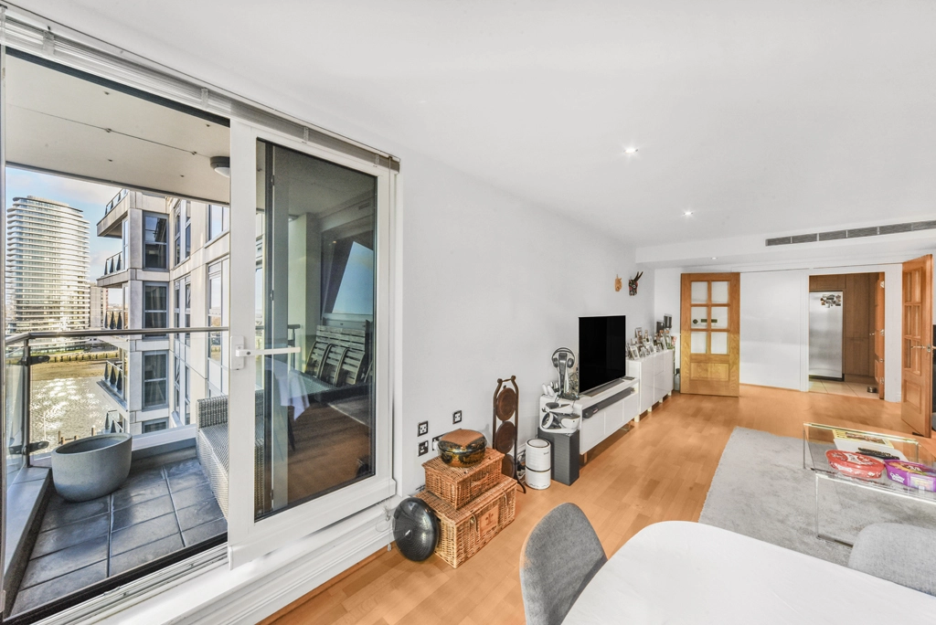 2 bedrooms apartments/flats for sale in Lensbury Avenue, Fulham - SW6 view 9