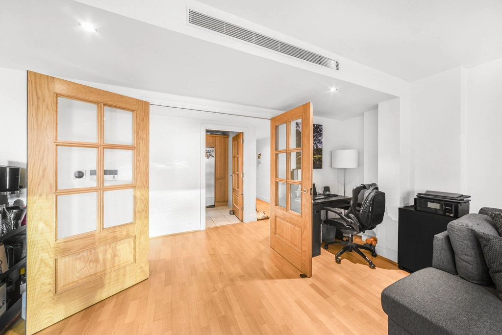 2 bedrooms apartments/flats for sale in Lensbury Avenue, Fulham - SW6 view 11