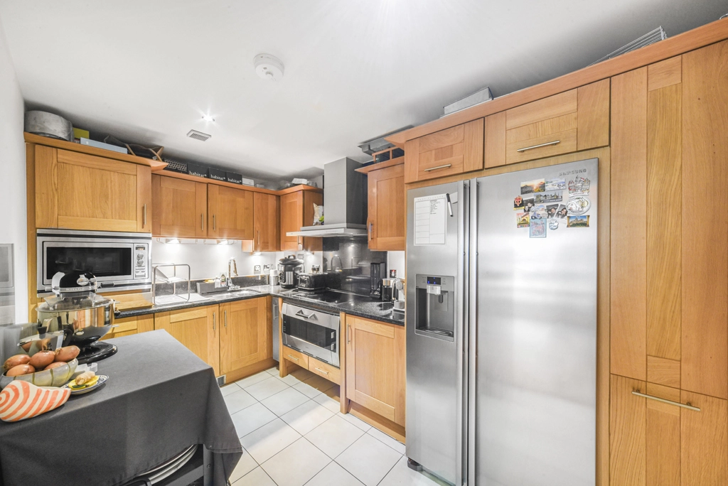 2 bedrooms apartments/flats for sale in Lensbury Avenue, Fulham - SW6 view 4