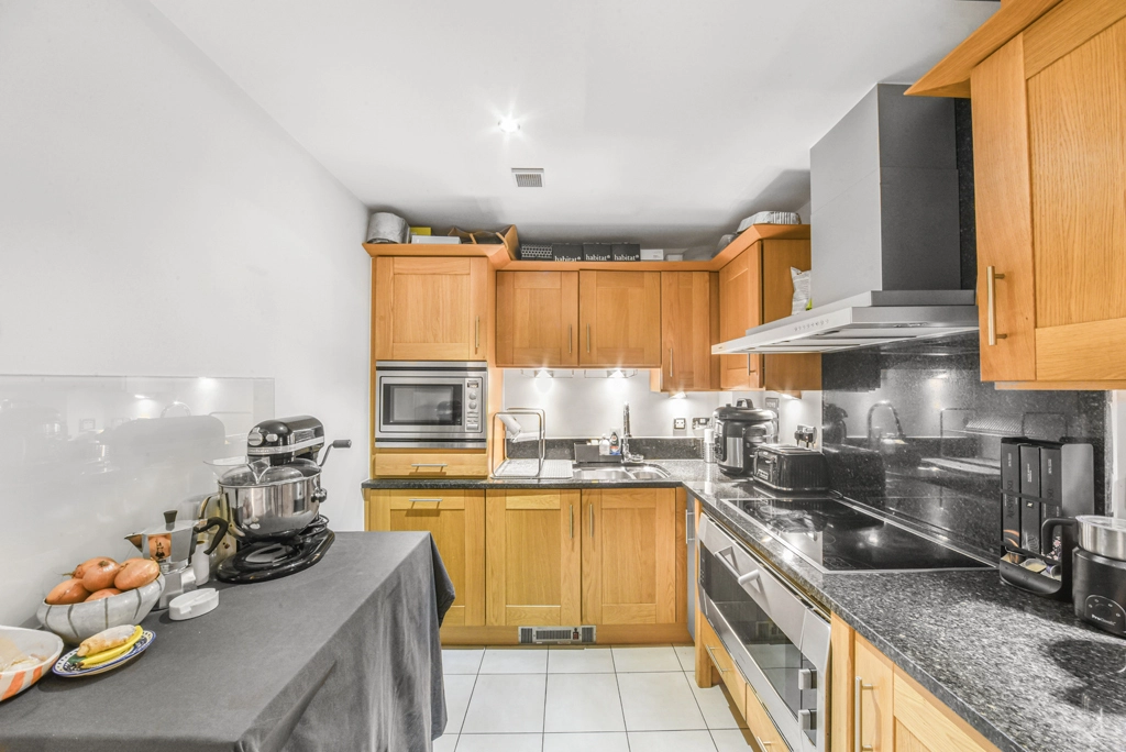 2 bedrooms apartments/flats for sale in Lensbury Avenue, Fulham - SW6 view 12