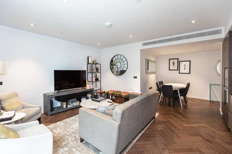 2 bedrooms apartments/flats to sale in Circus Road West, Battersea Power Station, Battersea-image 19