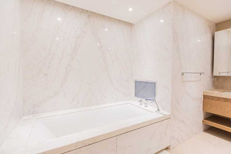 3 bedrooms apartments/flats to sale in Parr's Way, Fulham Reach, Hammersmith-image 27