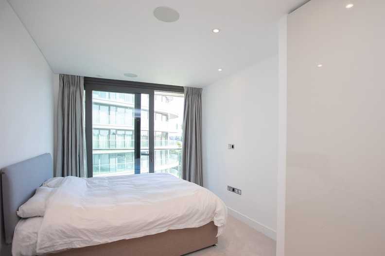 3 bedrooms apartments/flats to sale in Parr's Way, Fulham Reach, Hammersmith-image 24