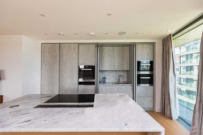 3 bedrooms apartments/flats to sale in Parr's Way, Fulham Reach, Hammersmith-image 11