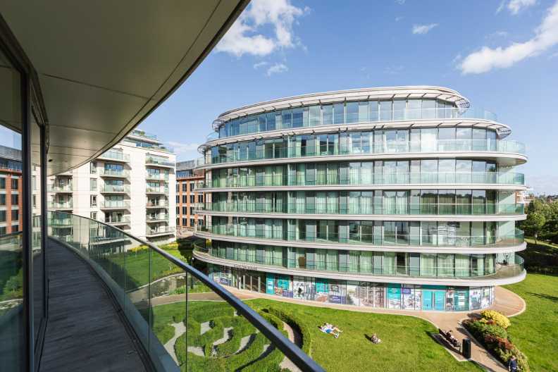 3 bedrooms apartments/flats to sale in Parr's Way, Fulham Reach, Hammersmith-image 5