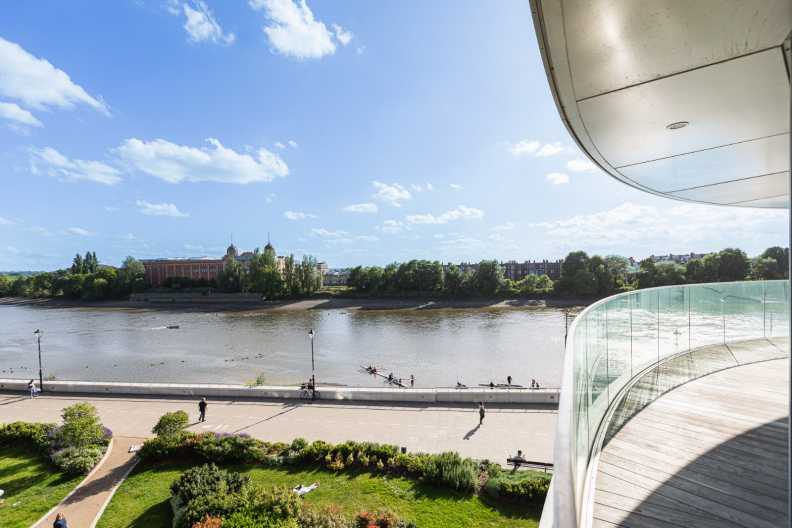 3 bedrooms apartments/flats to sale in Parr's Way, Fulham Reach, Hammersmith-image 15
