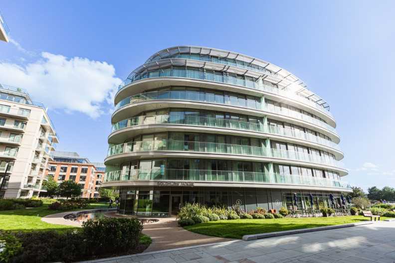 3 bedrooms apartments/flats to sale in Parr's Way, Fulham Reach, Hammersmith-image 1