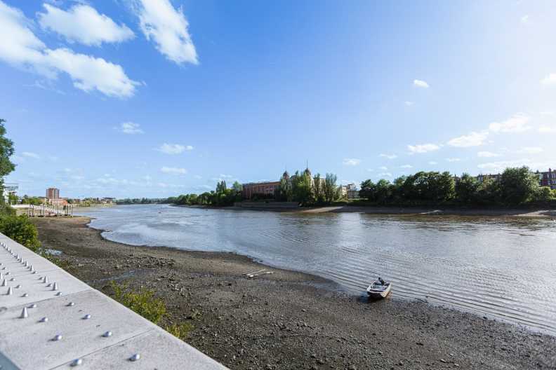 3 bedrooms apartments/flats to sale in Parr's Way, Fulham Reach, Hammersmith-image 39
