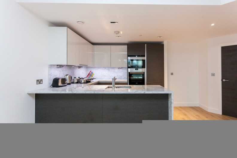 2 bedrooms apartments/flats to sale in Beadon Road, Hammersmith-image 3