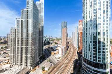 Wandsworth Road, Nine Elms - SW8 view 21